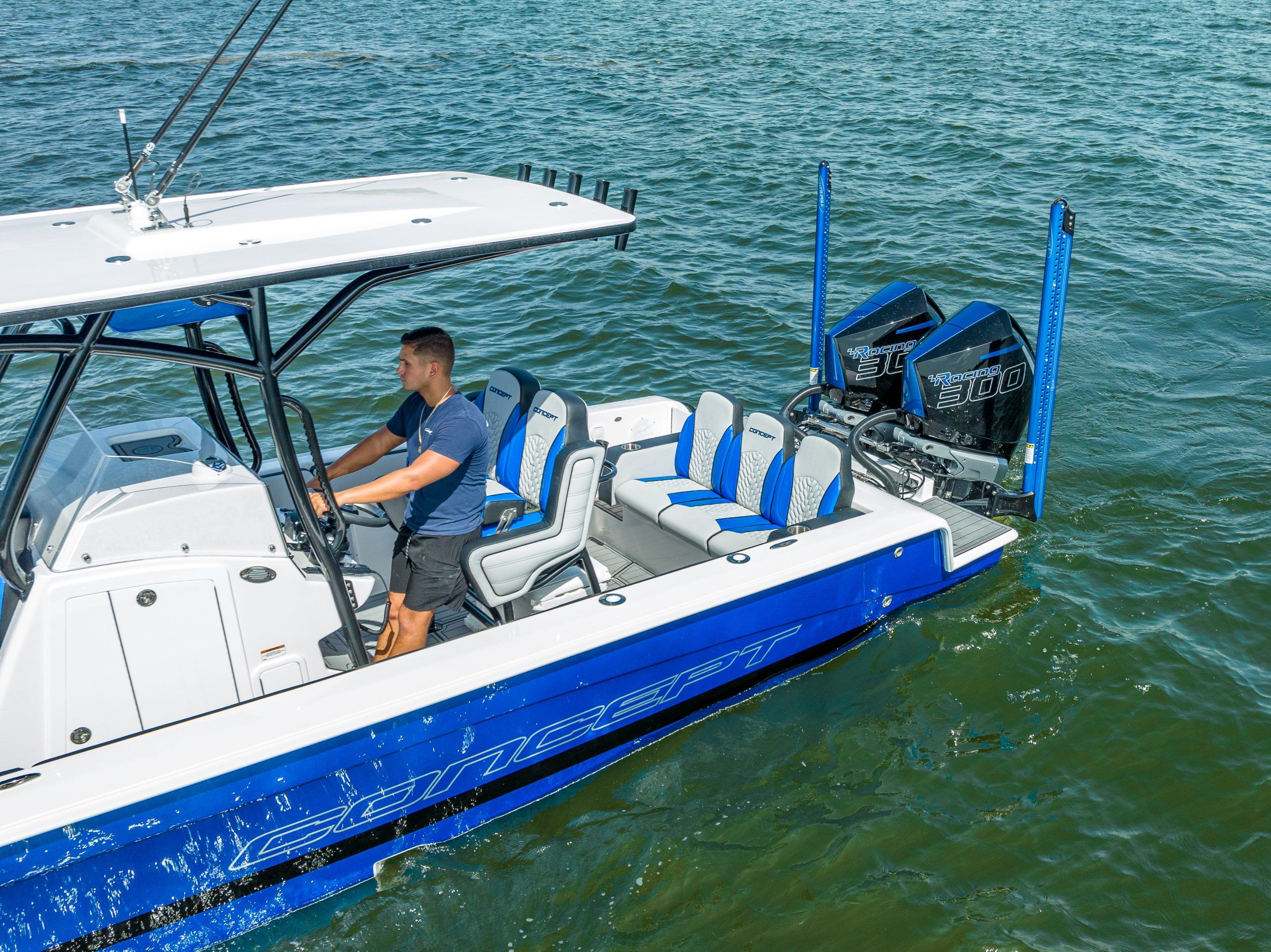 2003 Concept Boats 30 Cuddy Cabin