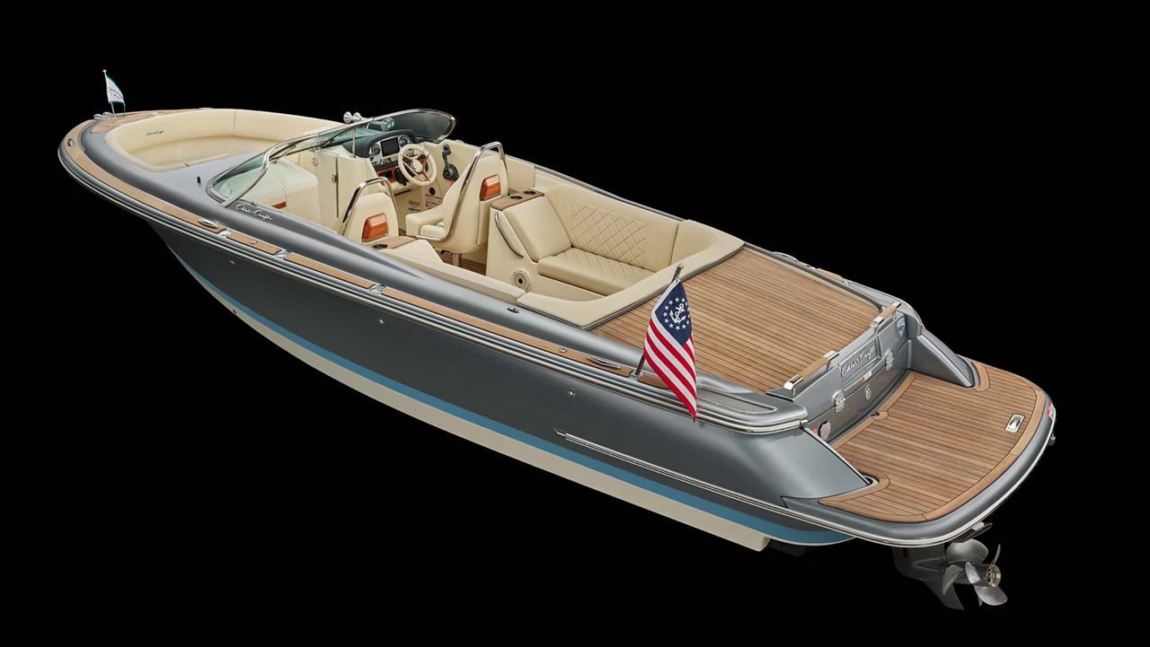 2017 Chris-Craft Launch 27