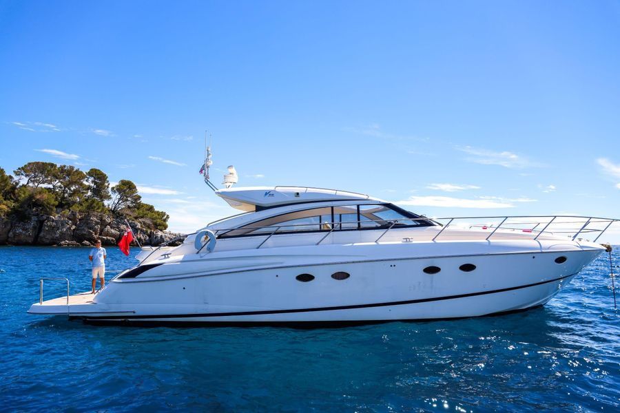 2010 Princess Yachts V56