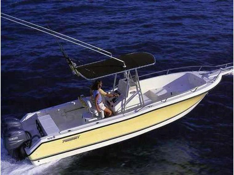 2001 Pursuit Boats 2470 Center Console