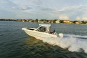 2022 Boston Whaler 240 Vantage