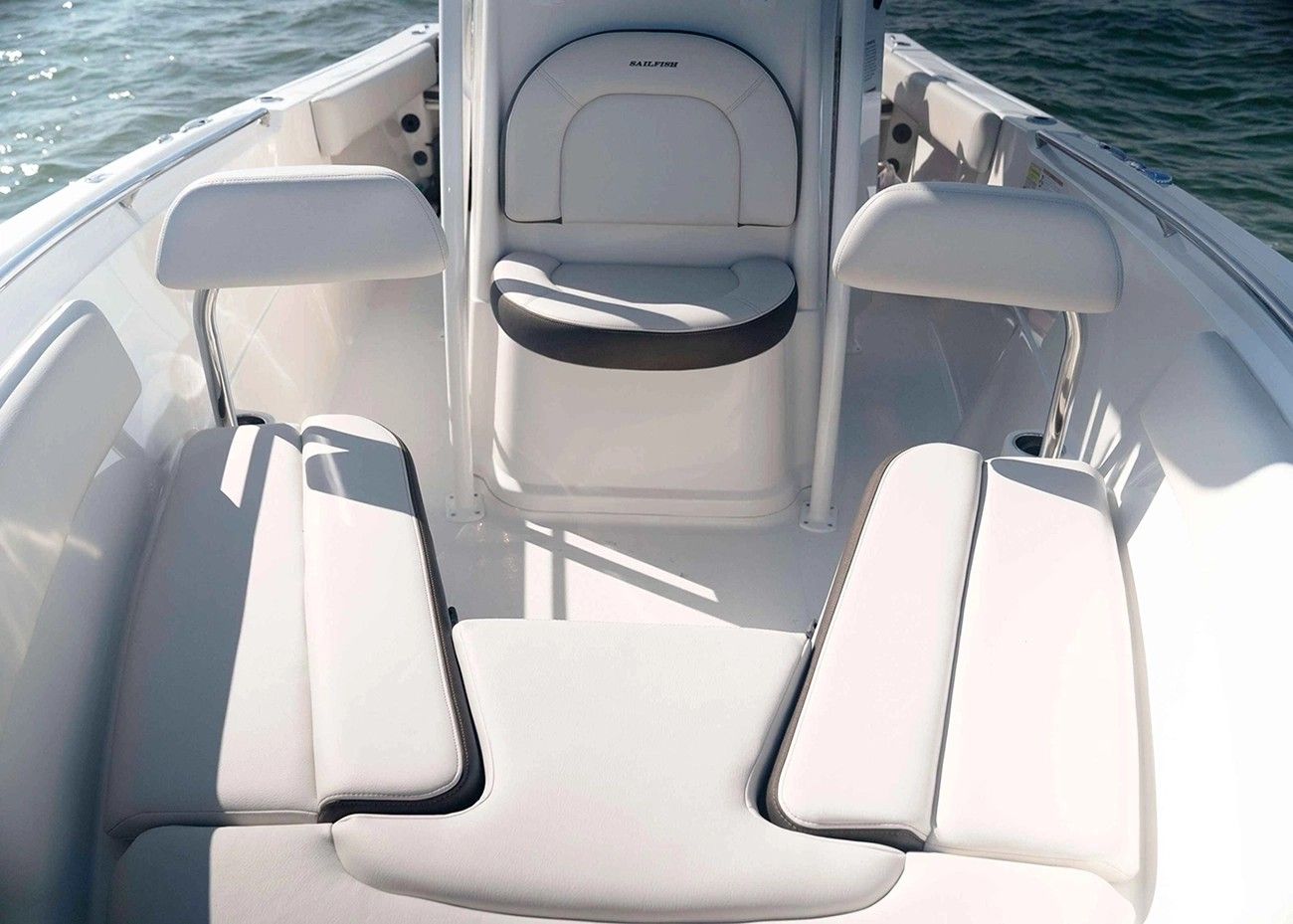 2022 Sailfish Boats 220 CC
