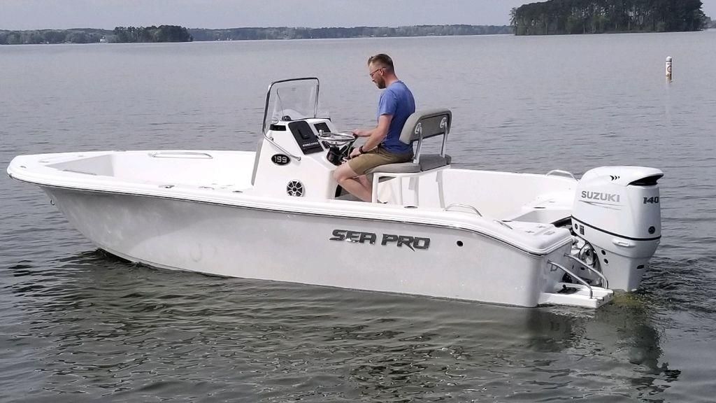 2021 Sea Pro 199