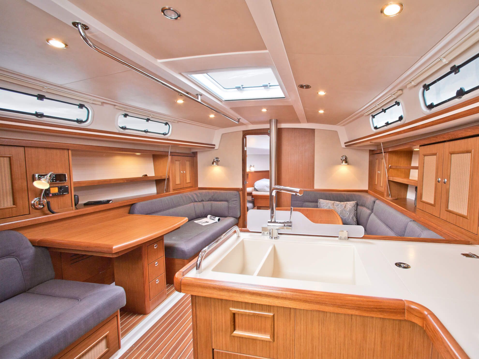 2009 Moody Yachts Aft 41