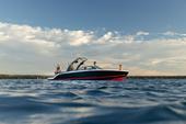 2023 Four Winns H4 Surf