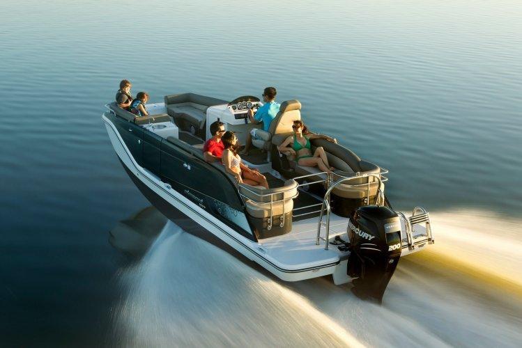 2022 Bayliner XR7 w/ 250HP Mercury!