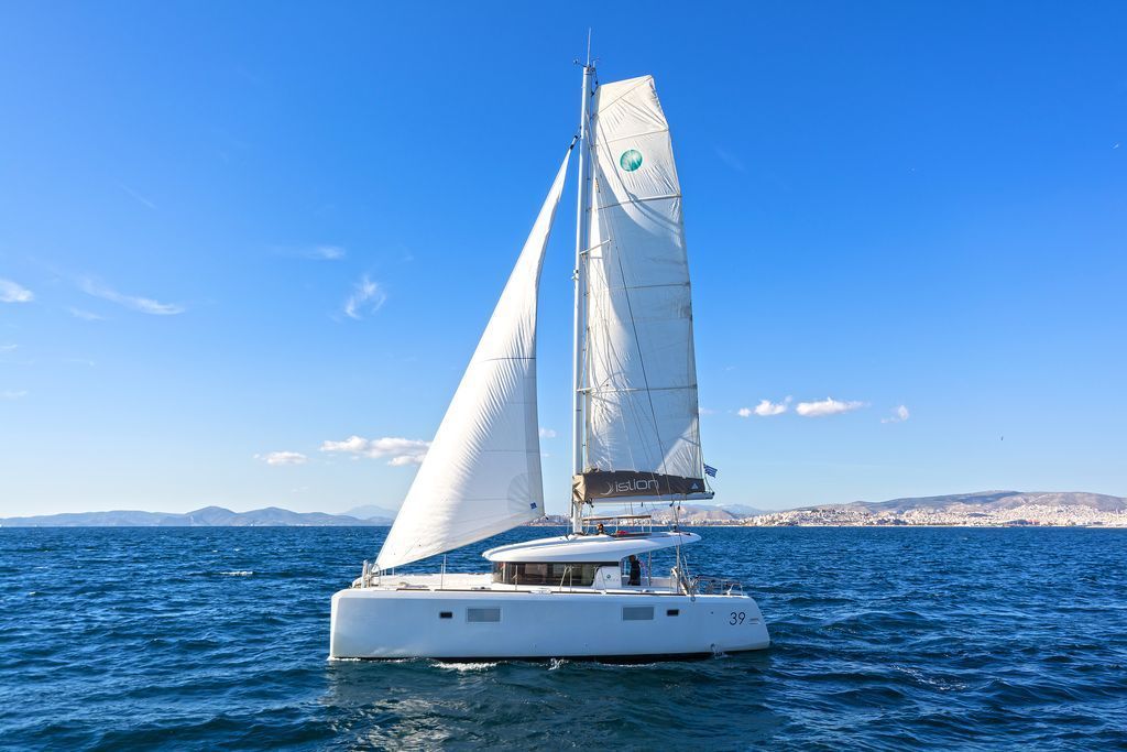 2013 Lagoon 39