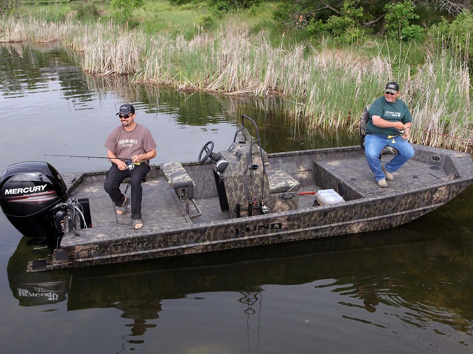 2023 Lund 2070 Predator