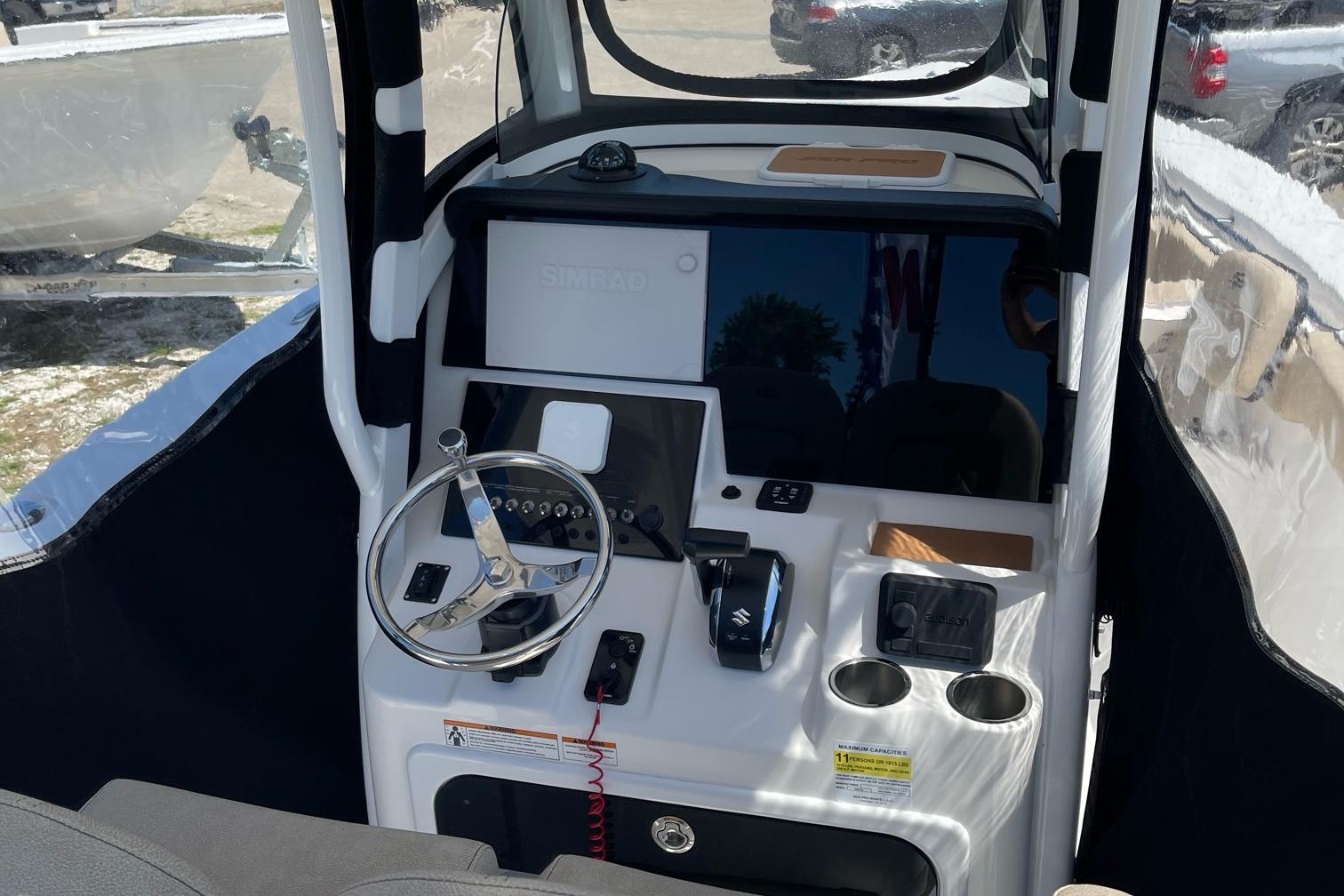 2021 Sea Pro 239 DLX