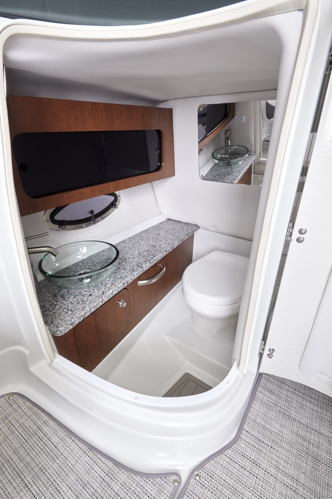 2022 Crownline 290 XSS