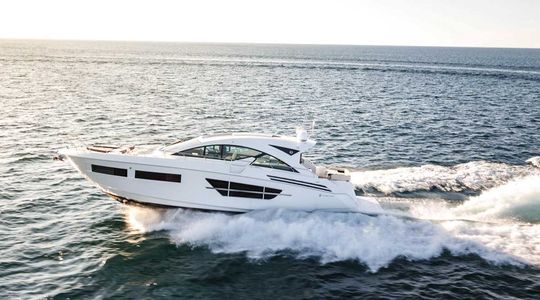 2021 Cruisers Yachts 60 Cantius