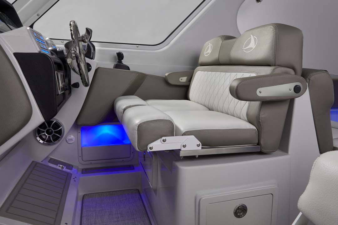 2022 Crownline 280 DC