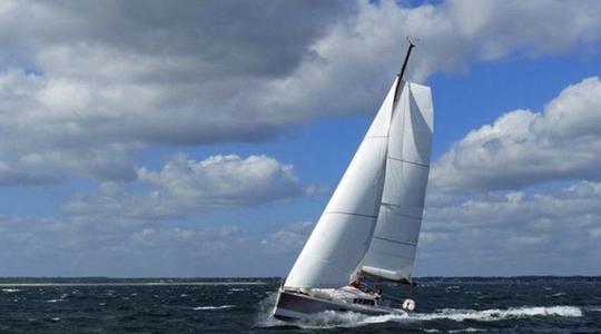 2013 Pogo Structure Pogo 30 Swing keel