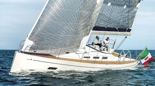 2012 Italia Yachts Italia 13.98