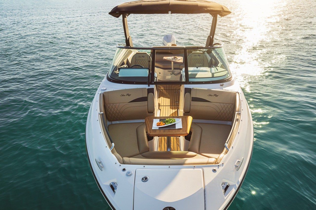 2023 Sea Ray SLX 260 Outboard