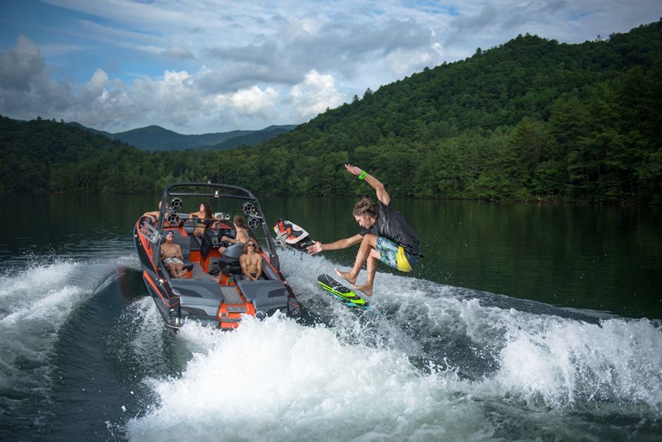 2018 Malibu Boats Wakesetter 22 MXZ