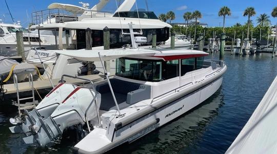2021 Axopar 37 Cross Cabin