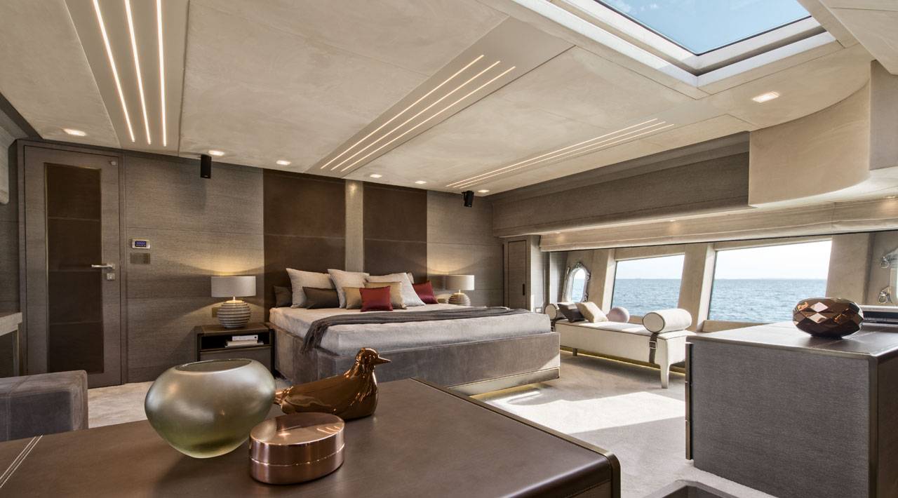 2016 Monte Carlo Yachts MCY 105