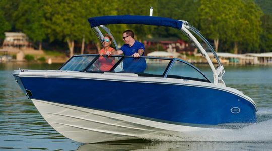 2022 Cobalt Boats Cs23