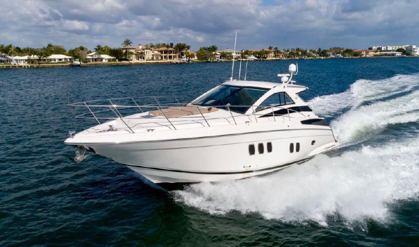 2010 Regal Boats 5260 Sport Coupe