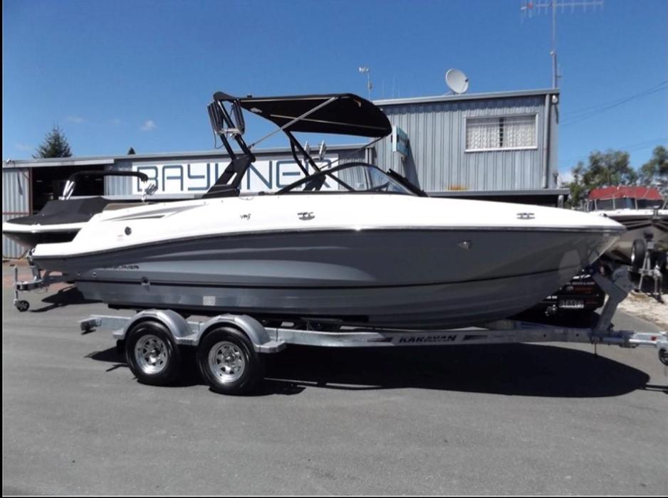 2020 Bayliner VR5 Bowrider I/O