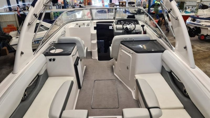2014 Regal Boats 2750 Regal