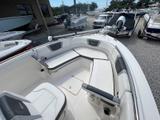 2021 Robalo 230 Center Console