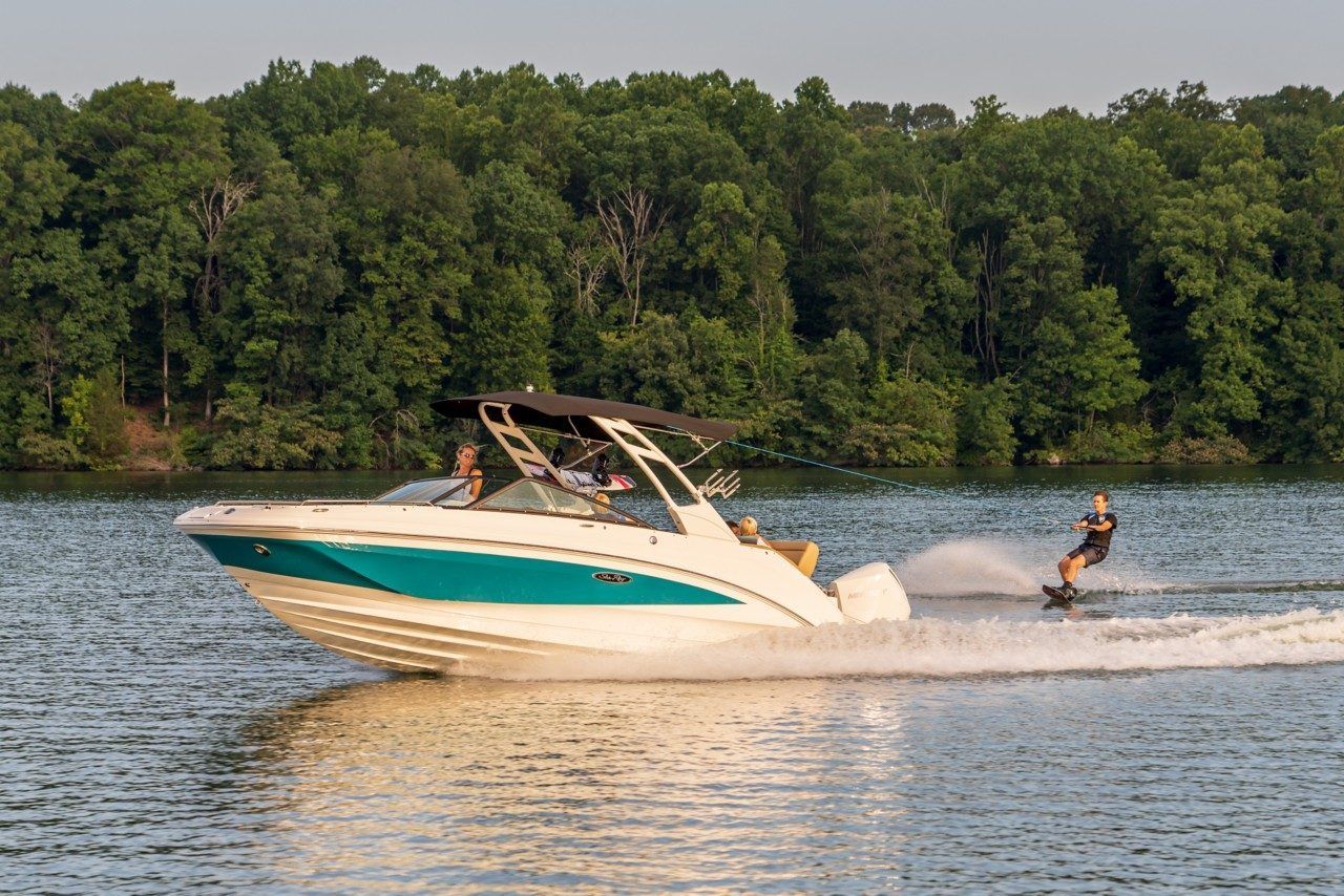 2023 Sea Ray SDX 250 Outboard