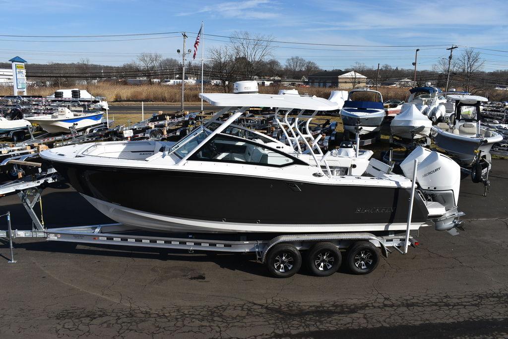 2022 Blackfin 272DC
