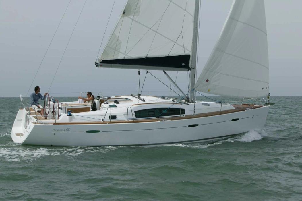 2014 Beneteau Oceanis 40