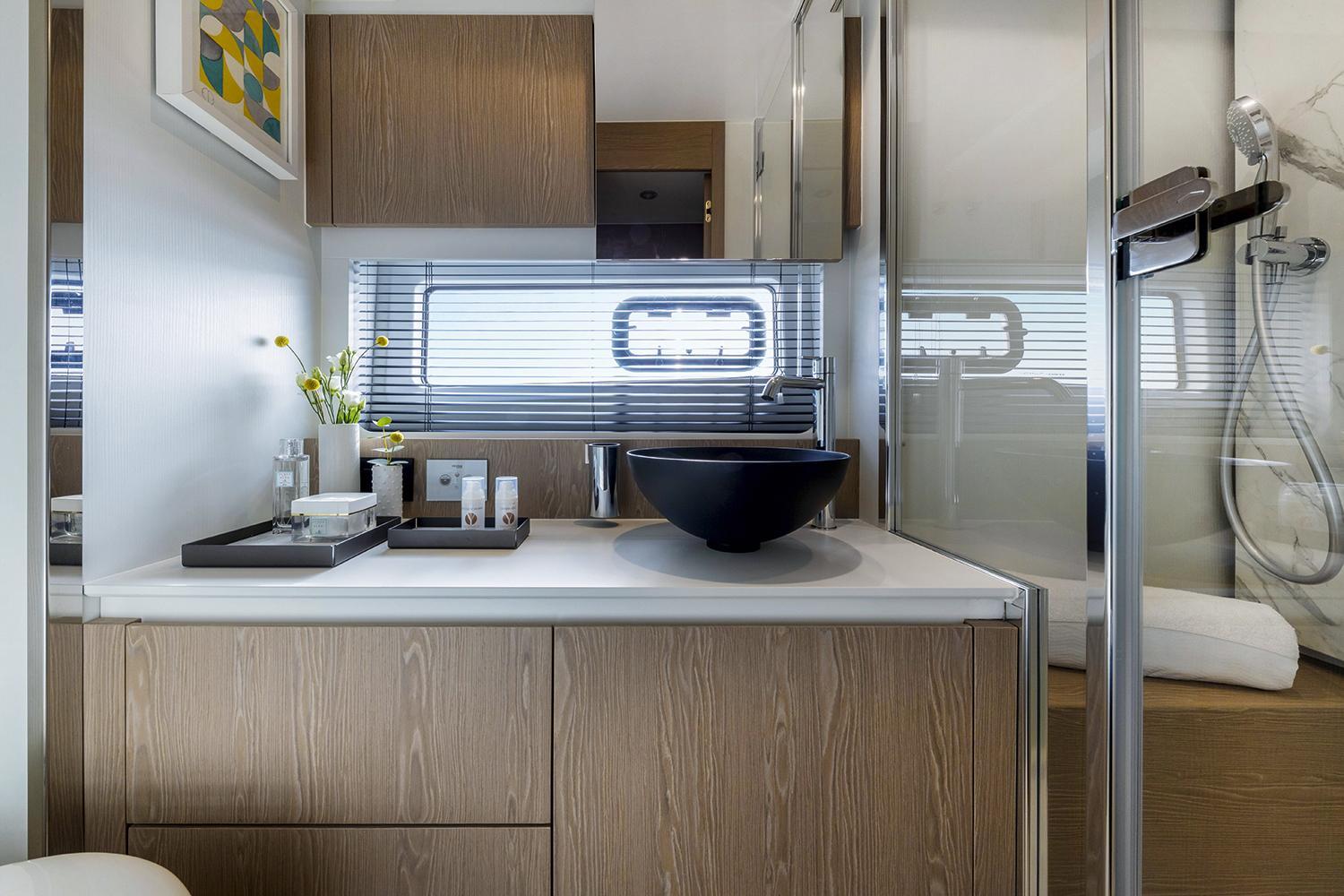 2021 Azimut Yachts 53 Fly