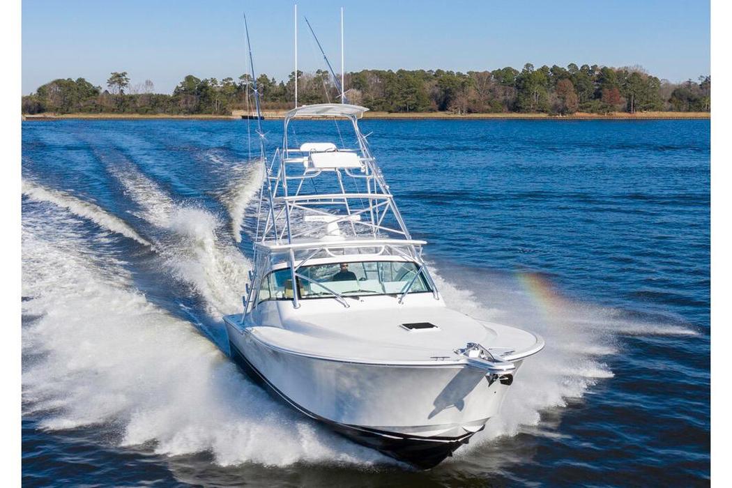 2022 Albemarle 41 Custom Carolina Edition