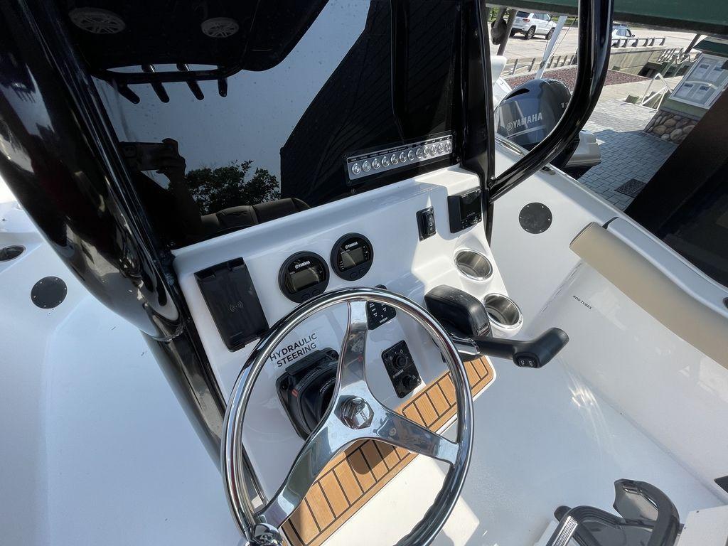 2022 Tidewater Boats 232 LXF