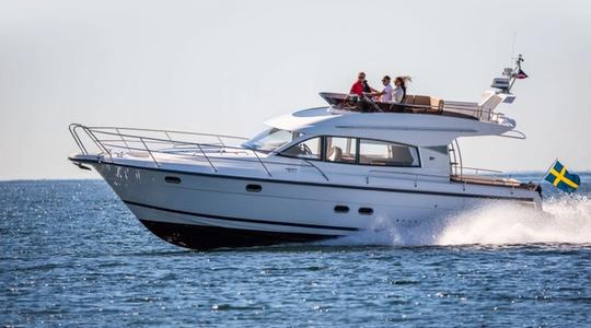 2015 Nimbus 405 Flybridge