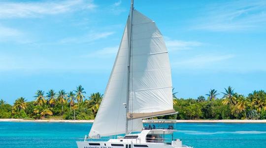 2021 Royal Cape Catamaran Majestic 570 Fly