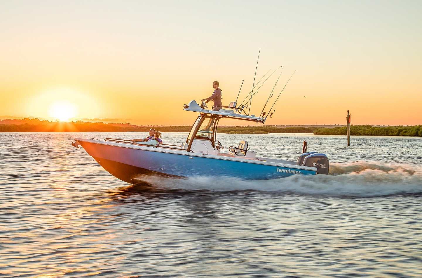 2022 Everglades 273 CC