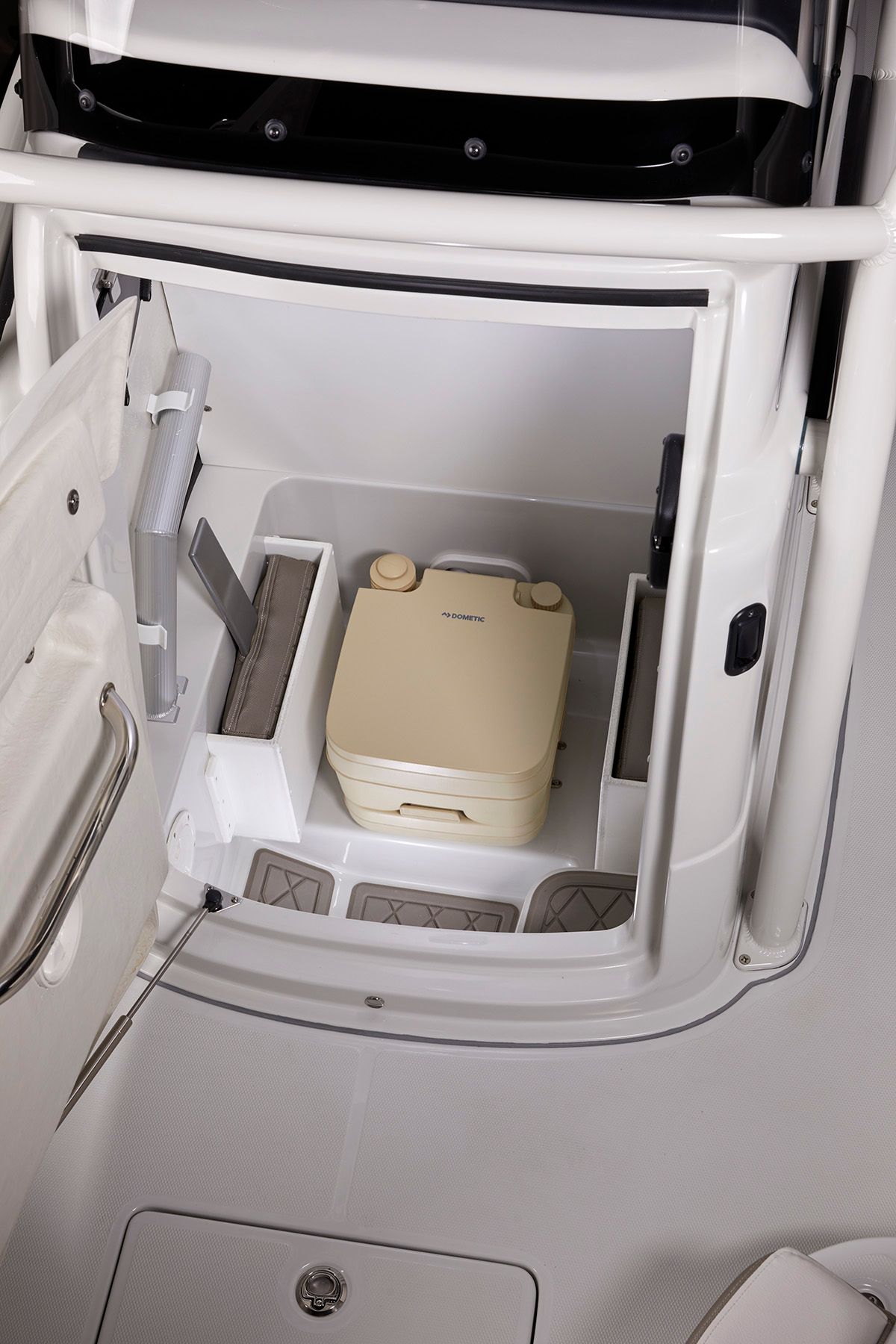 2020 Crownline 220 CC