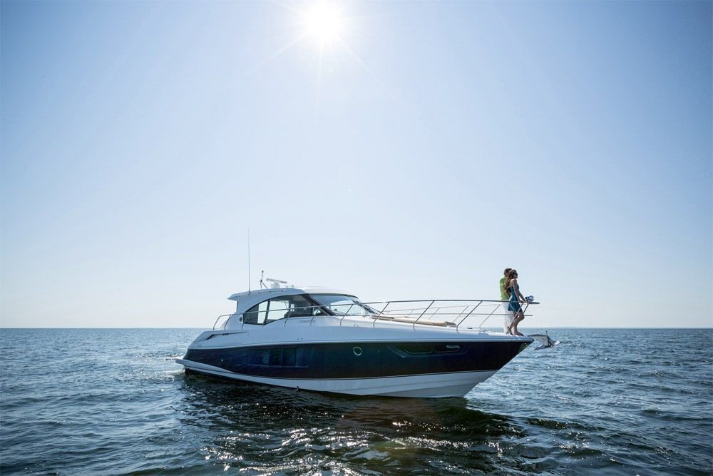 2014 Cruisers Yachts 45 Cantius