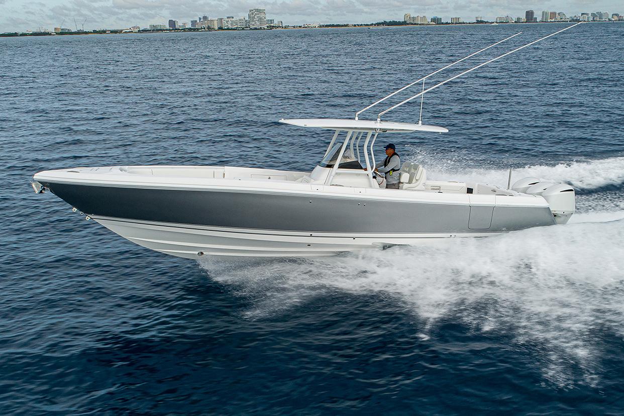 2022 Intrepid Powerboats 375 Nomad Fe