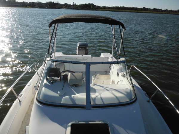 1999 Century Boat 2300 Walk-Around