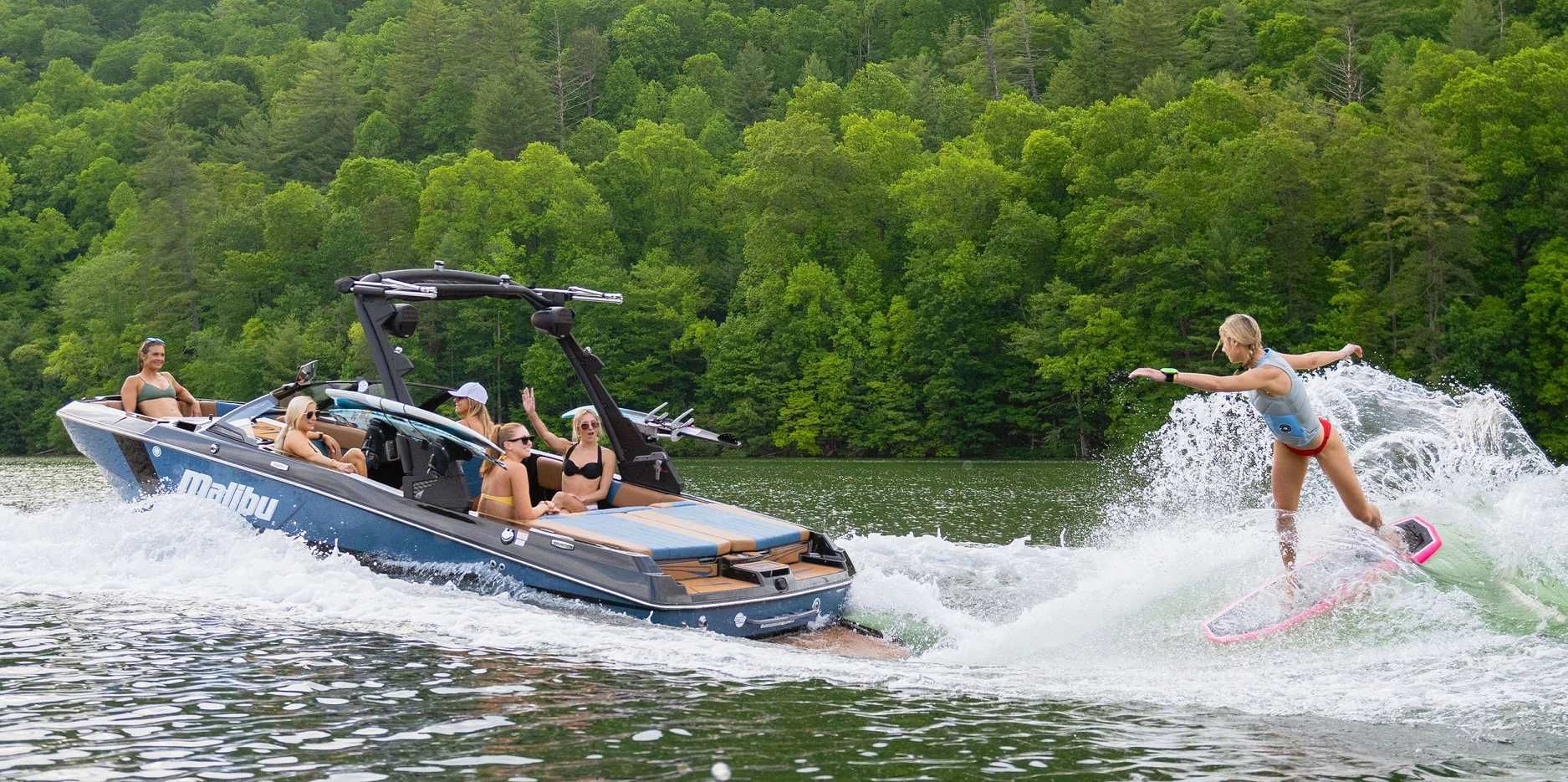 2023 Malibu Boats Wakesetter 21 LX