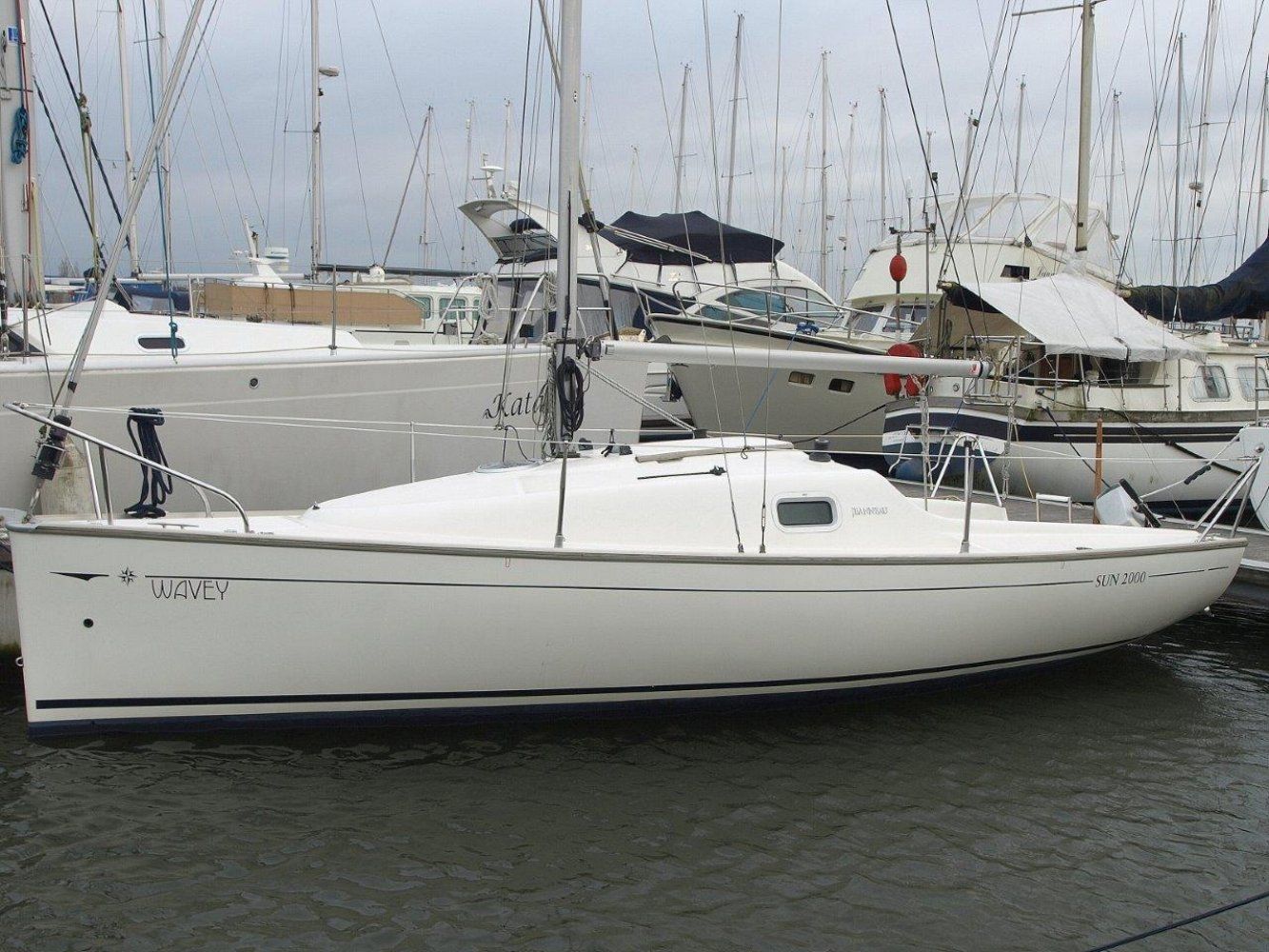 1999 Jeanneau Sun 2000