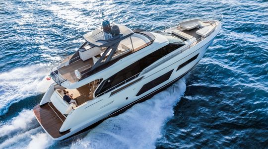 2022 Ferretti Yachts 670