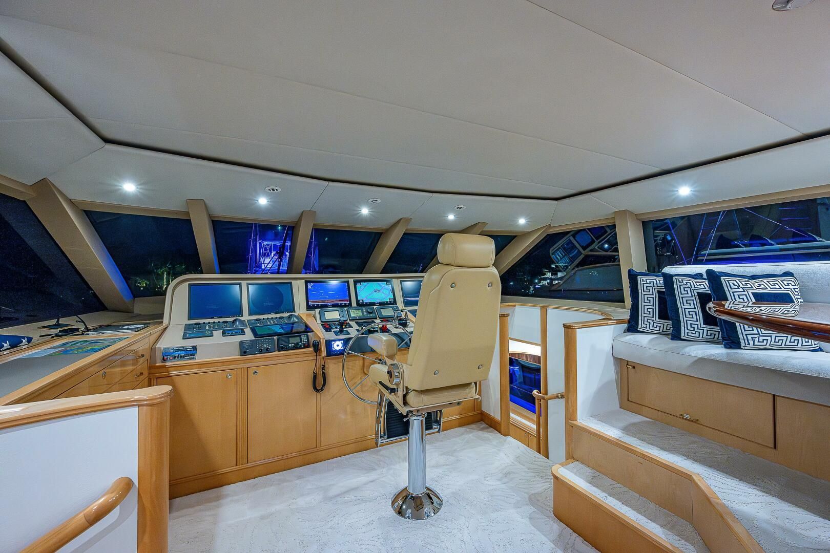1995 Crescent Yachts 115