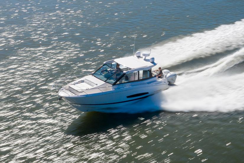 2021 Regal Boats 36 XO