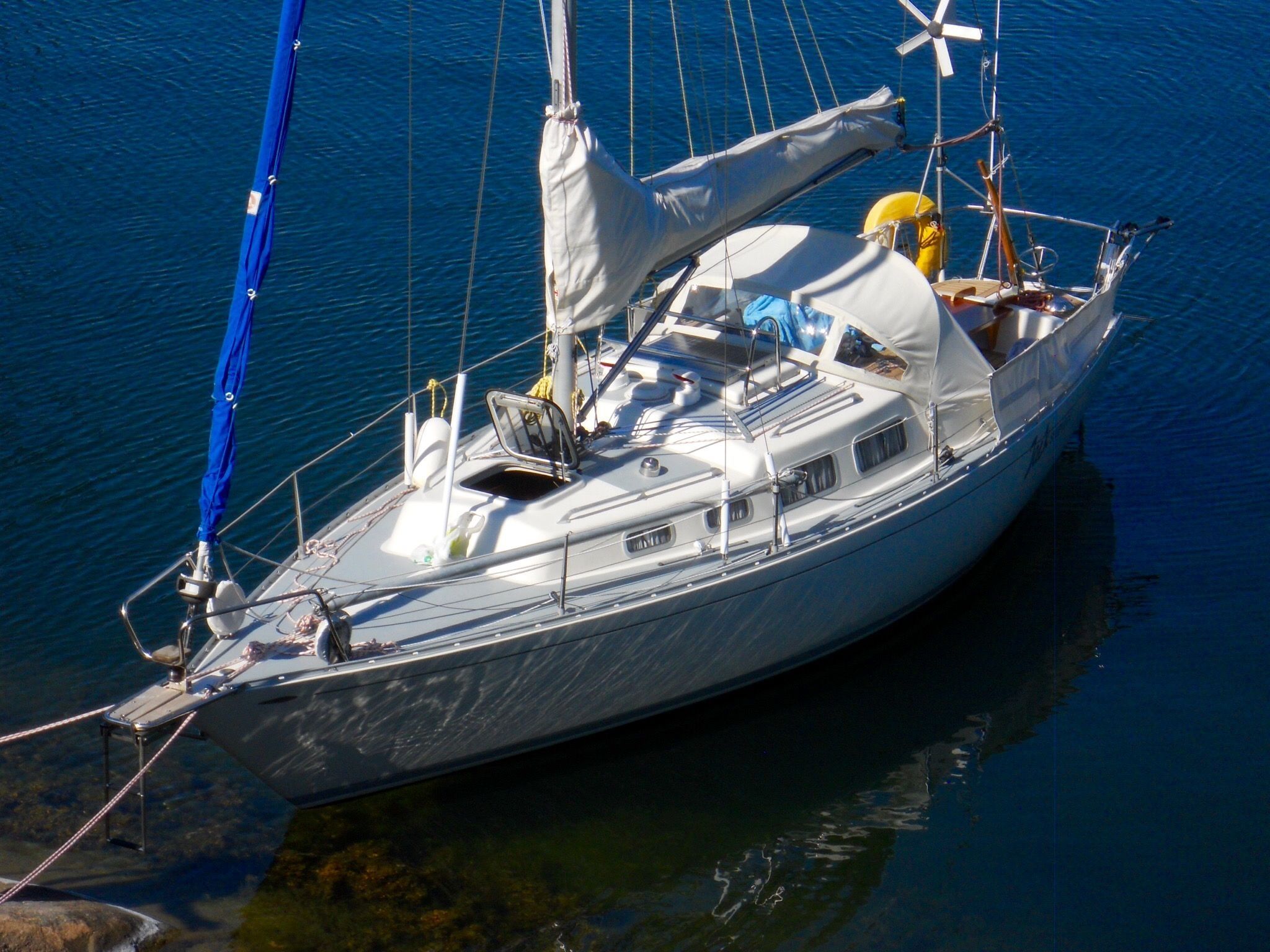 1969 Albin Marine Shipman 28