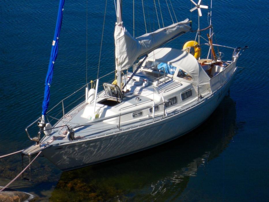 1969 Albin Marine Shipman 28