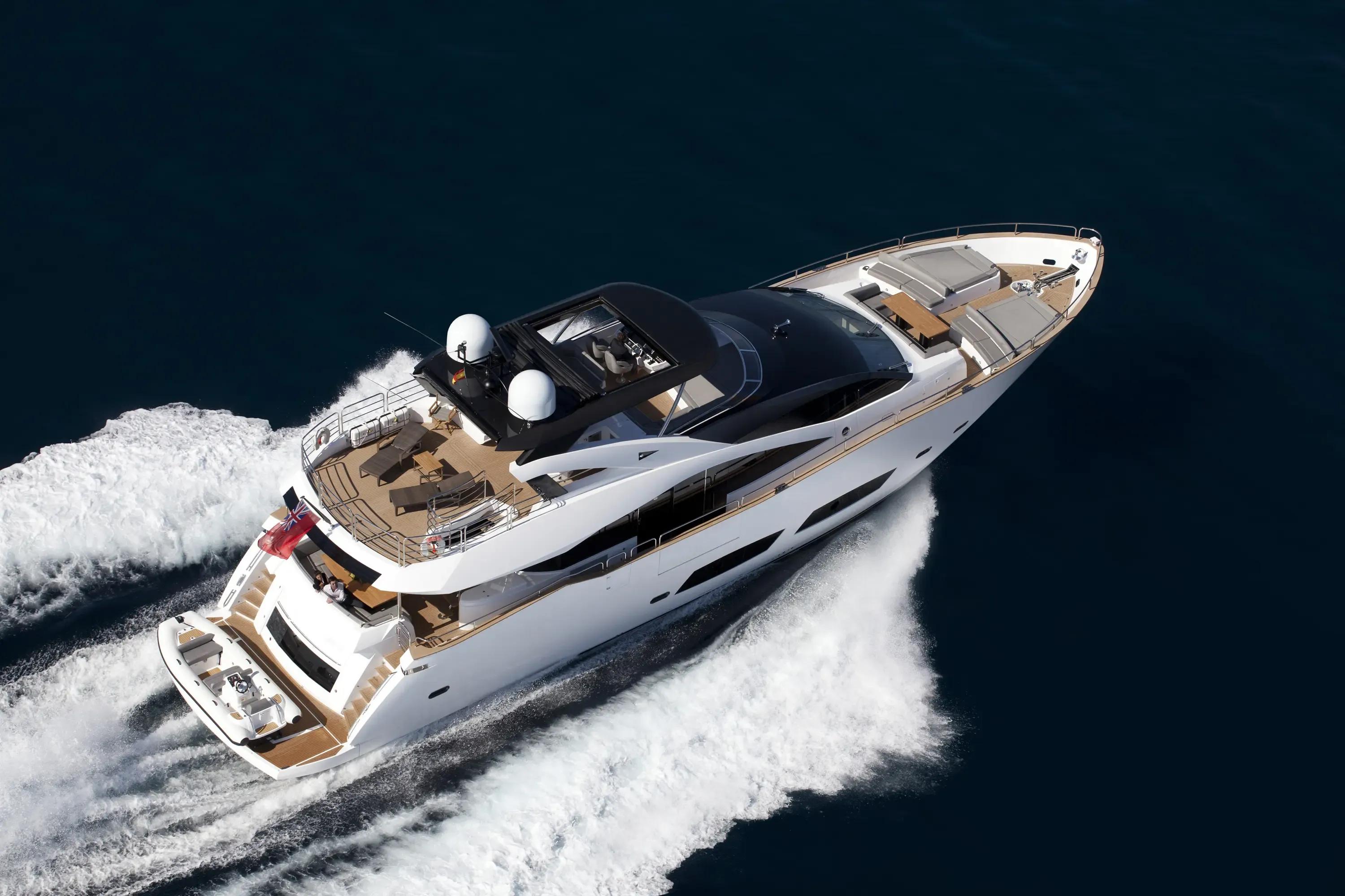 2013 Sunseeker 28M Yacht