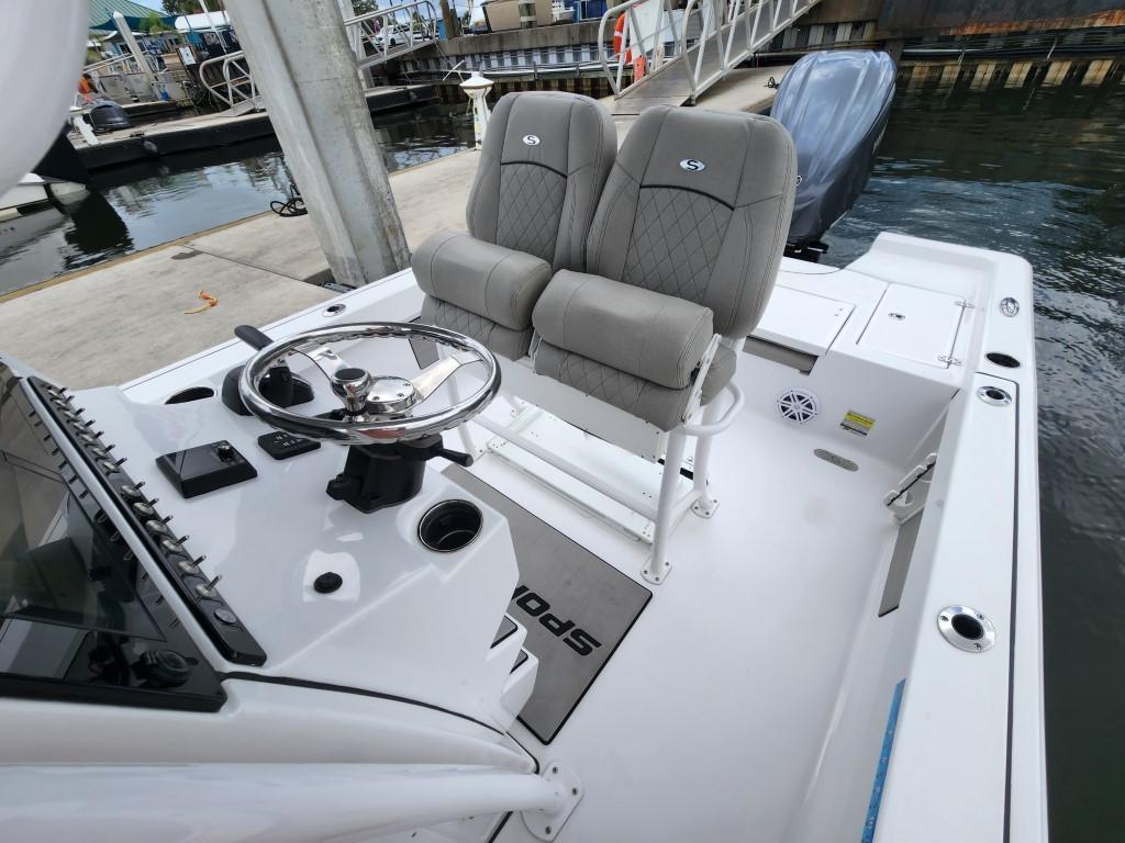 2021 Sportsman Masters 247 Bay Boat