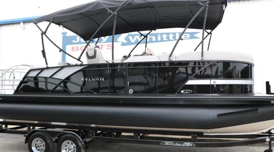 2022 Sylvan L-3 CLZ Tritoon - In Stock